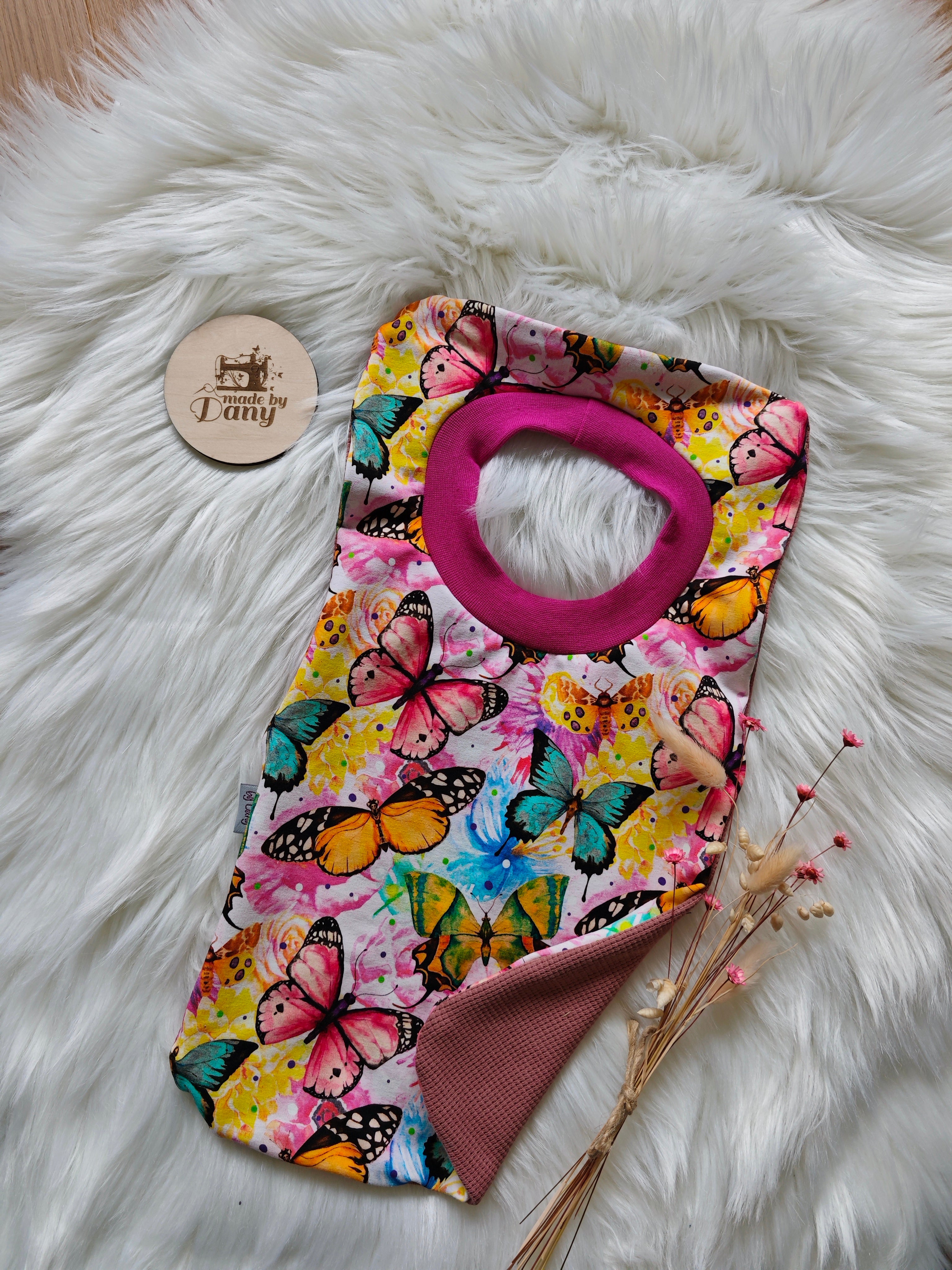 Schlupflätzchen bunte Schmetterlinge