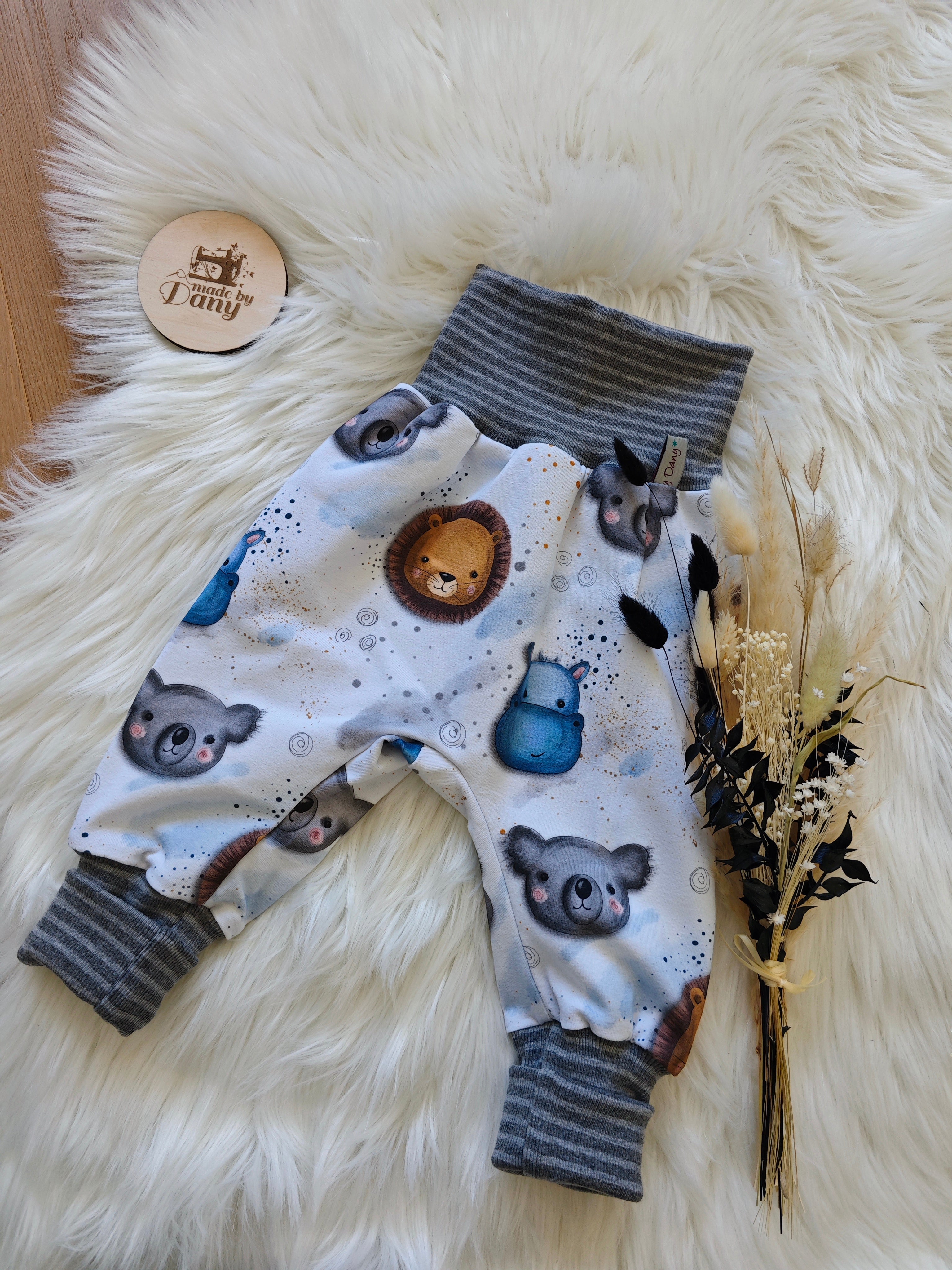 Pumphosen lang Tierköpfe auf weiss 74/80