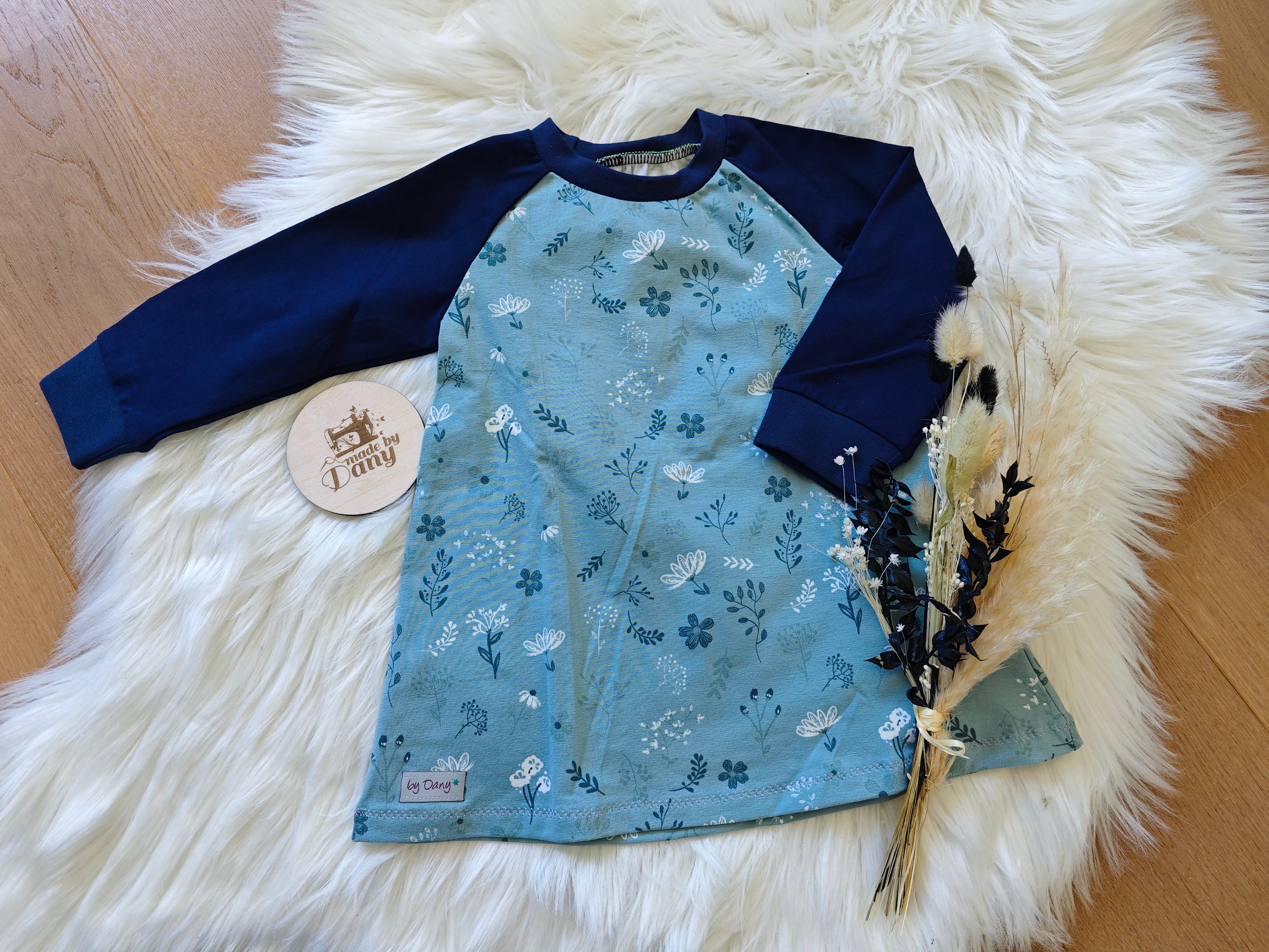 Tunika lang Arm Blumenwiese blau 92