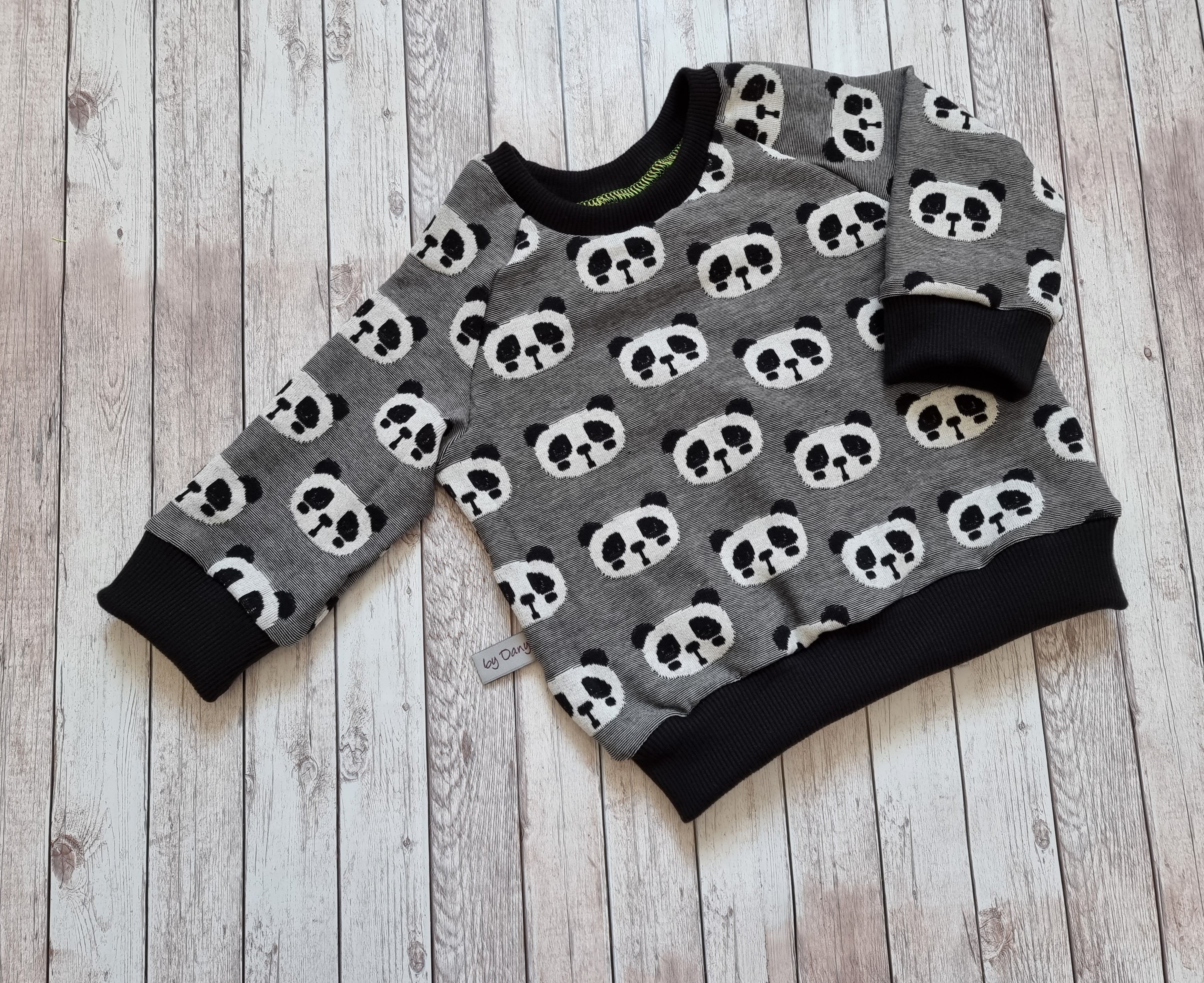 Pullover Panda 68