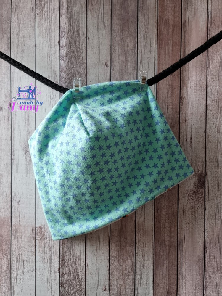 Wendebeanie Bunte Dinos auf weiss, Sterne hellblau auf mint ca. 52-55 cm