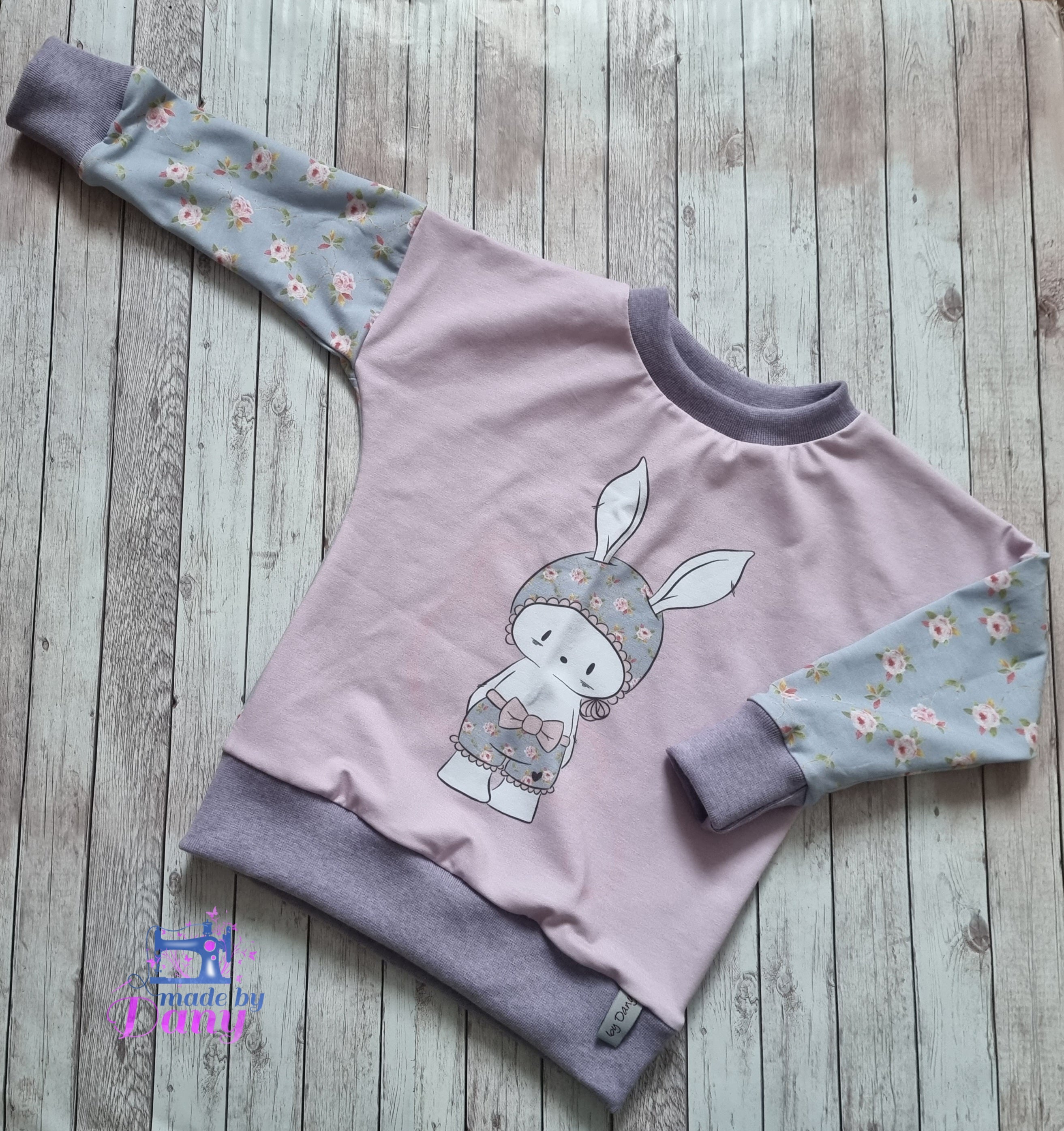 Pullover Blumen Häschen 98