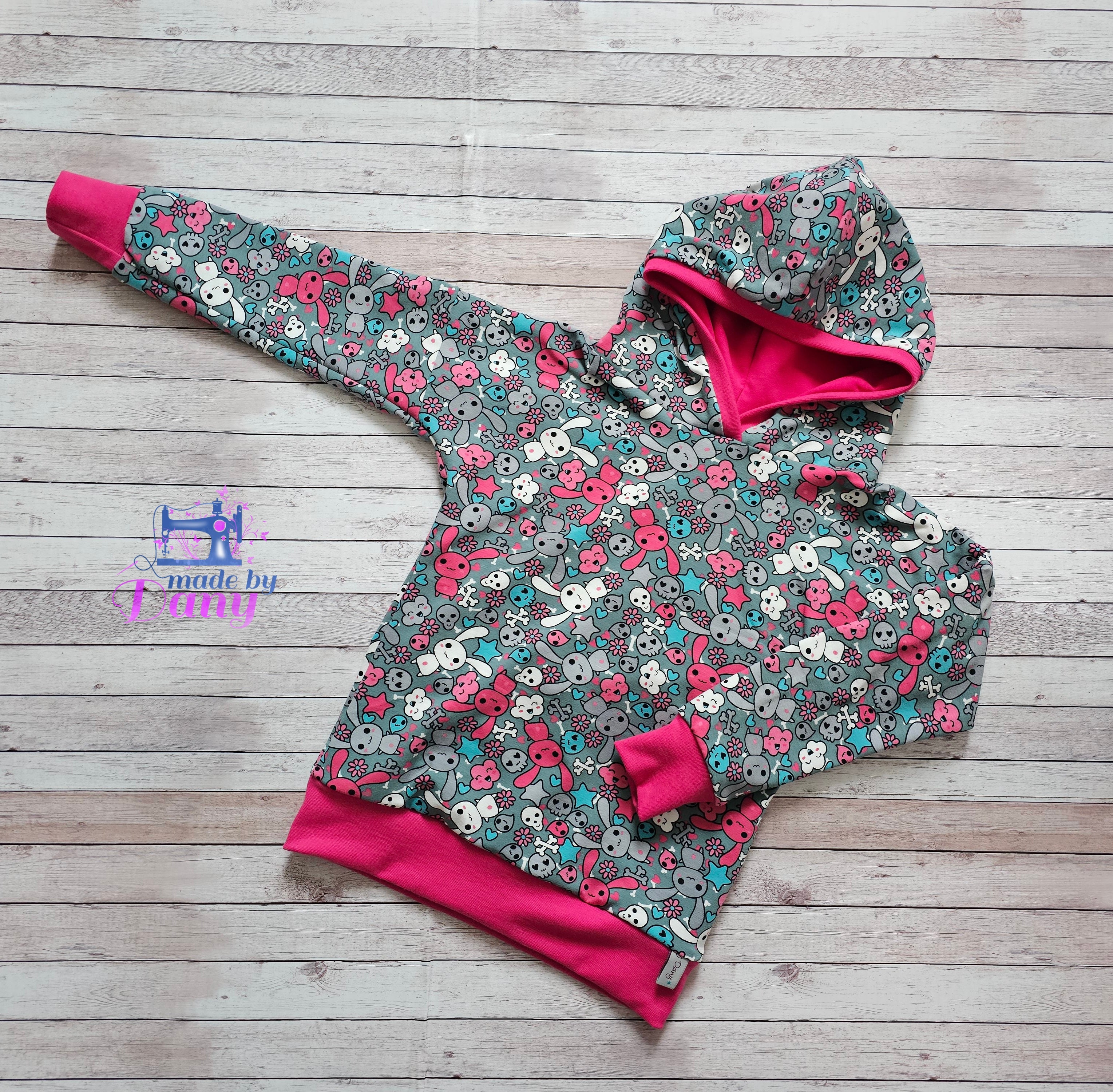 Kapuzenpullover Totenkopf Hase 116