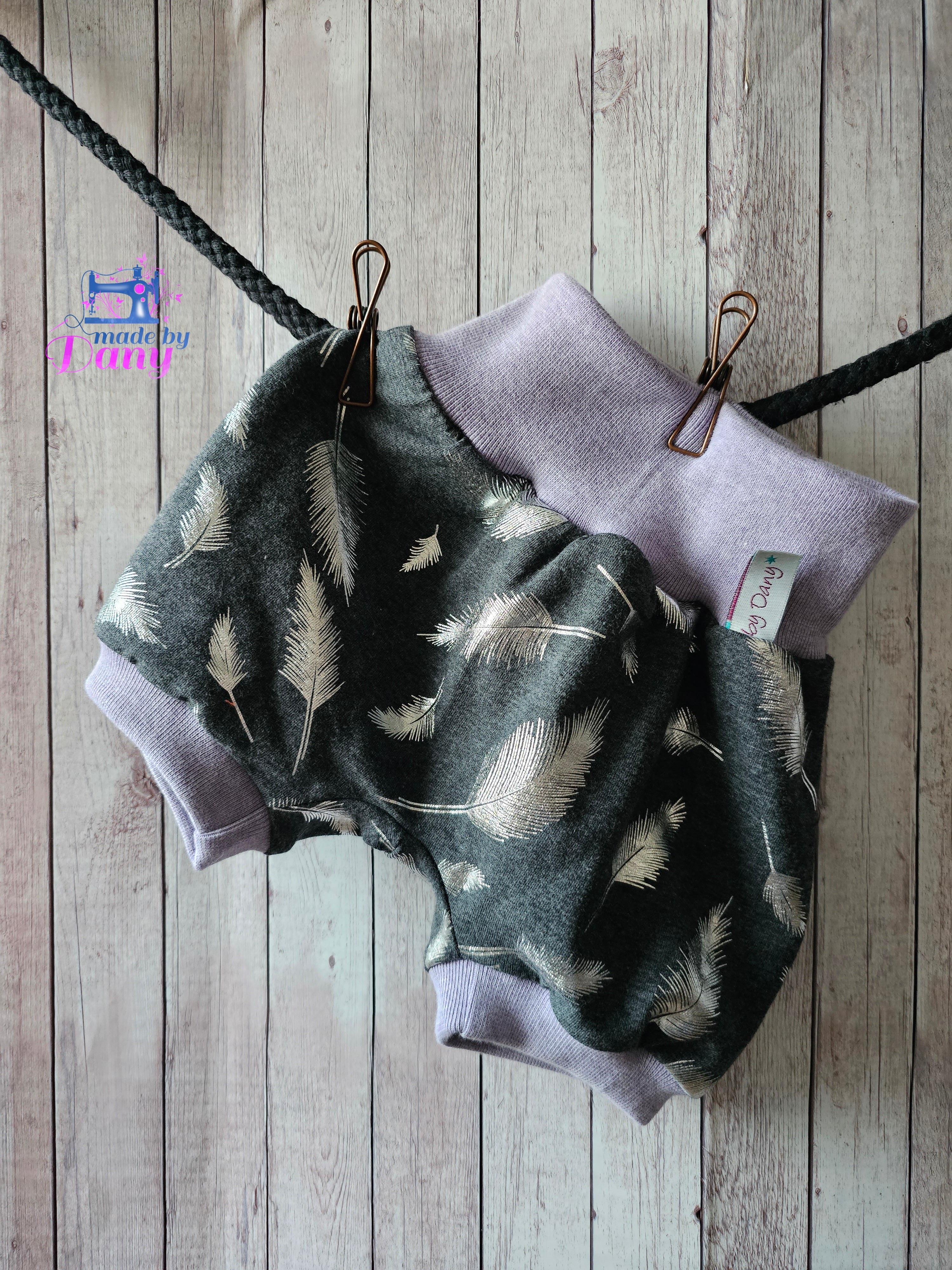 Pumphosen Kurz silberne Federn Foliendruck 68/74