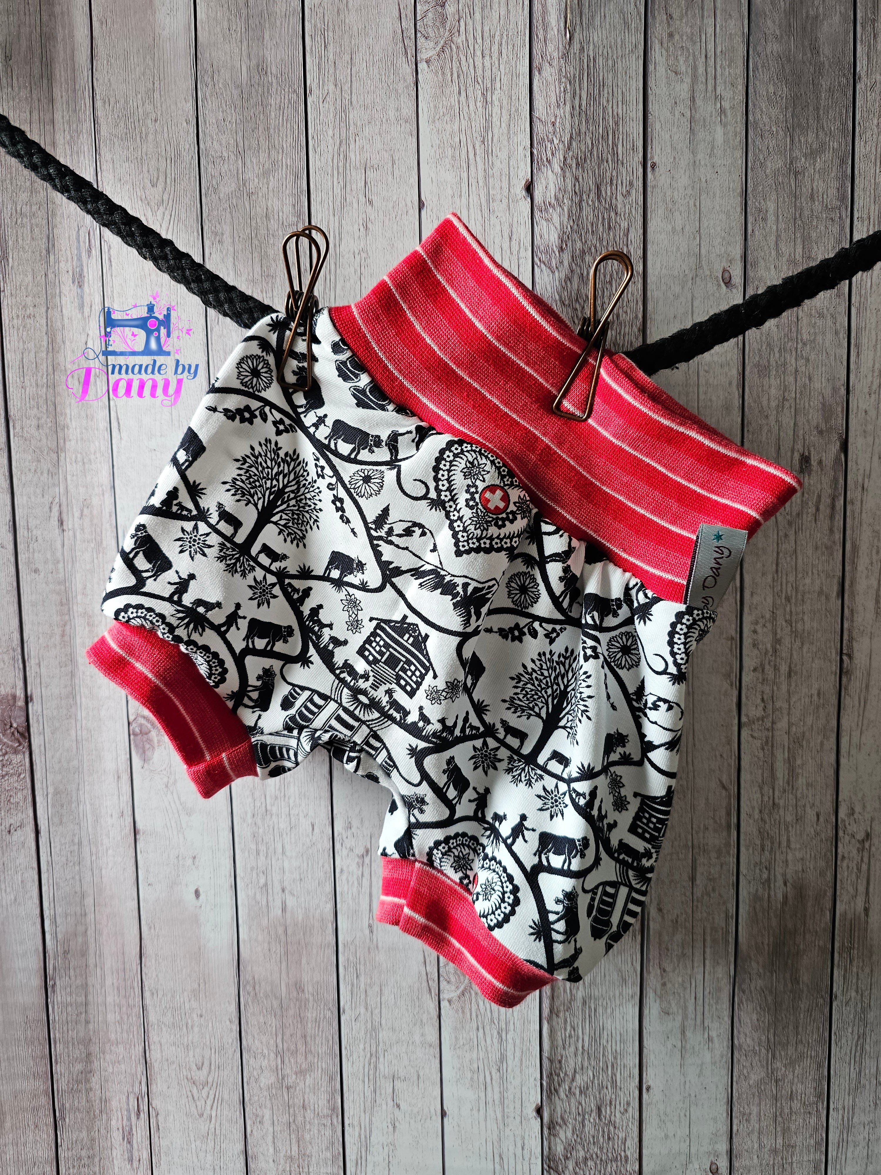 Pumphosen Kurz Scherenschnitt weiss 56/62