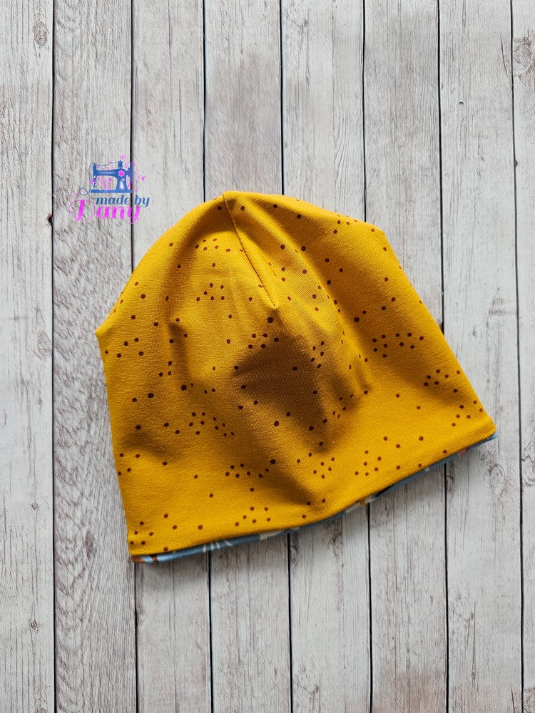 Wendebeanie Hot Chocolat hellbau, braune punkte auf ocker ca. 43-45 cm