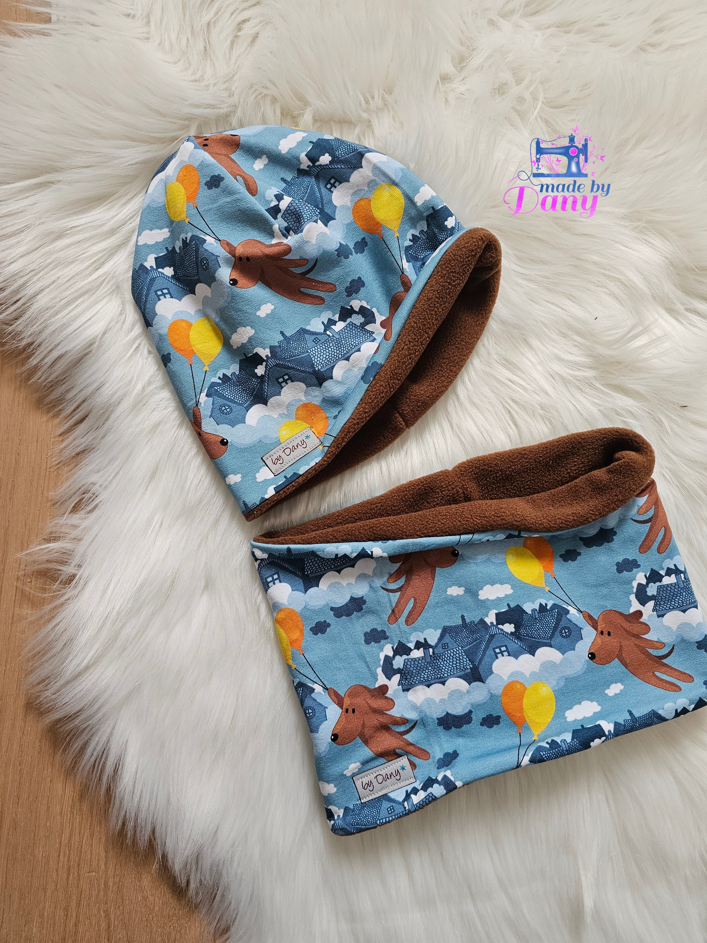 Beanie & Loop Hund mit Ballon Loop ca. 50cm / Beanie ca. 50-52cm