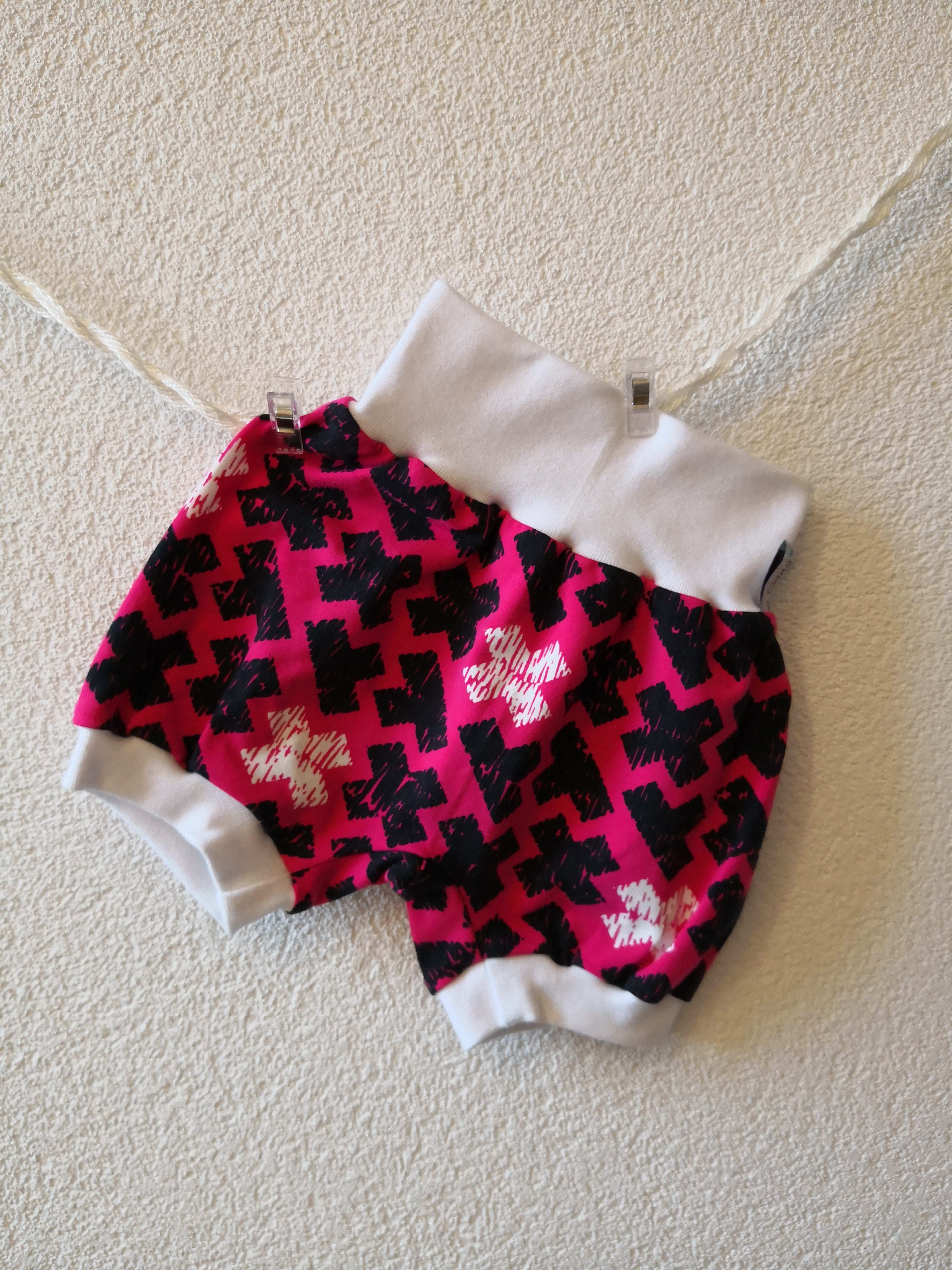 Pumphosen Kurz Kreuz pink/weiss 68/74