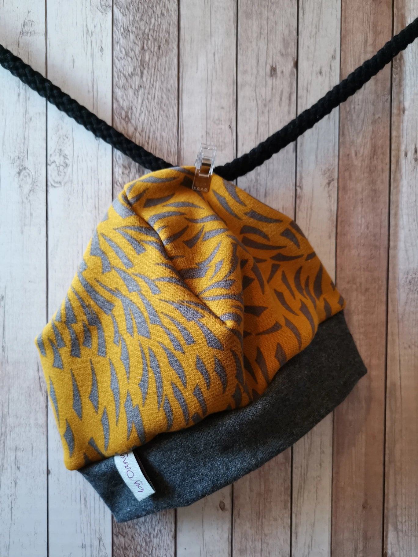 Mütze Tigermuster ocker, anthrazit ca. 53-55 cm