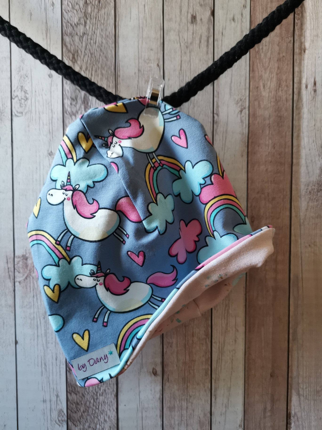 Wendemütze Knuddliges Einhorn blau, Federn & Blume rosa ca. 44-46 cm