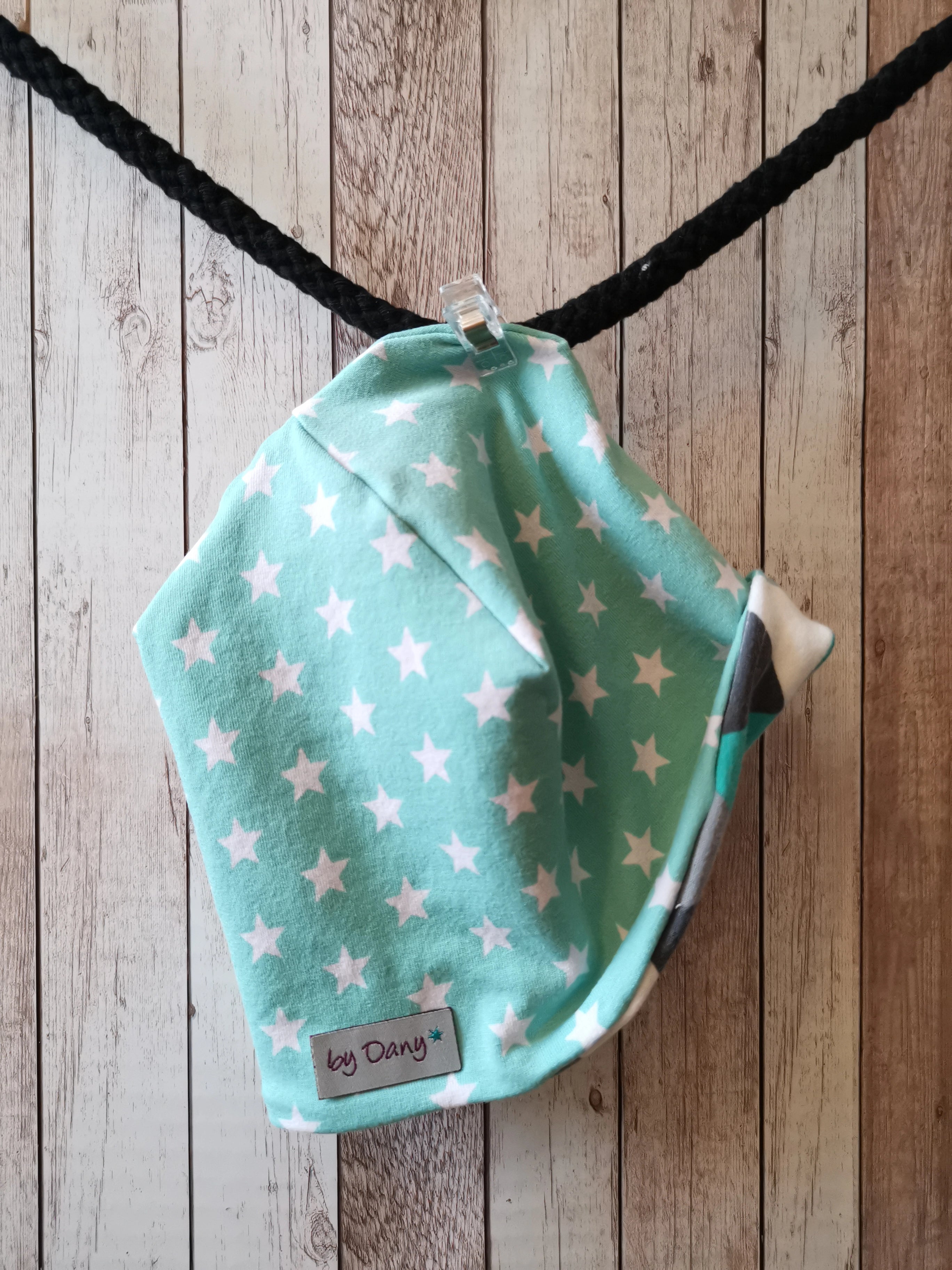 Wendemütze Sterne mint, weiss / Dreiecke grau, mint, weiss ca. 44-46cm