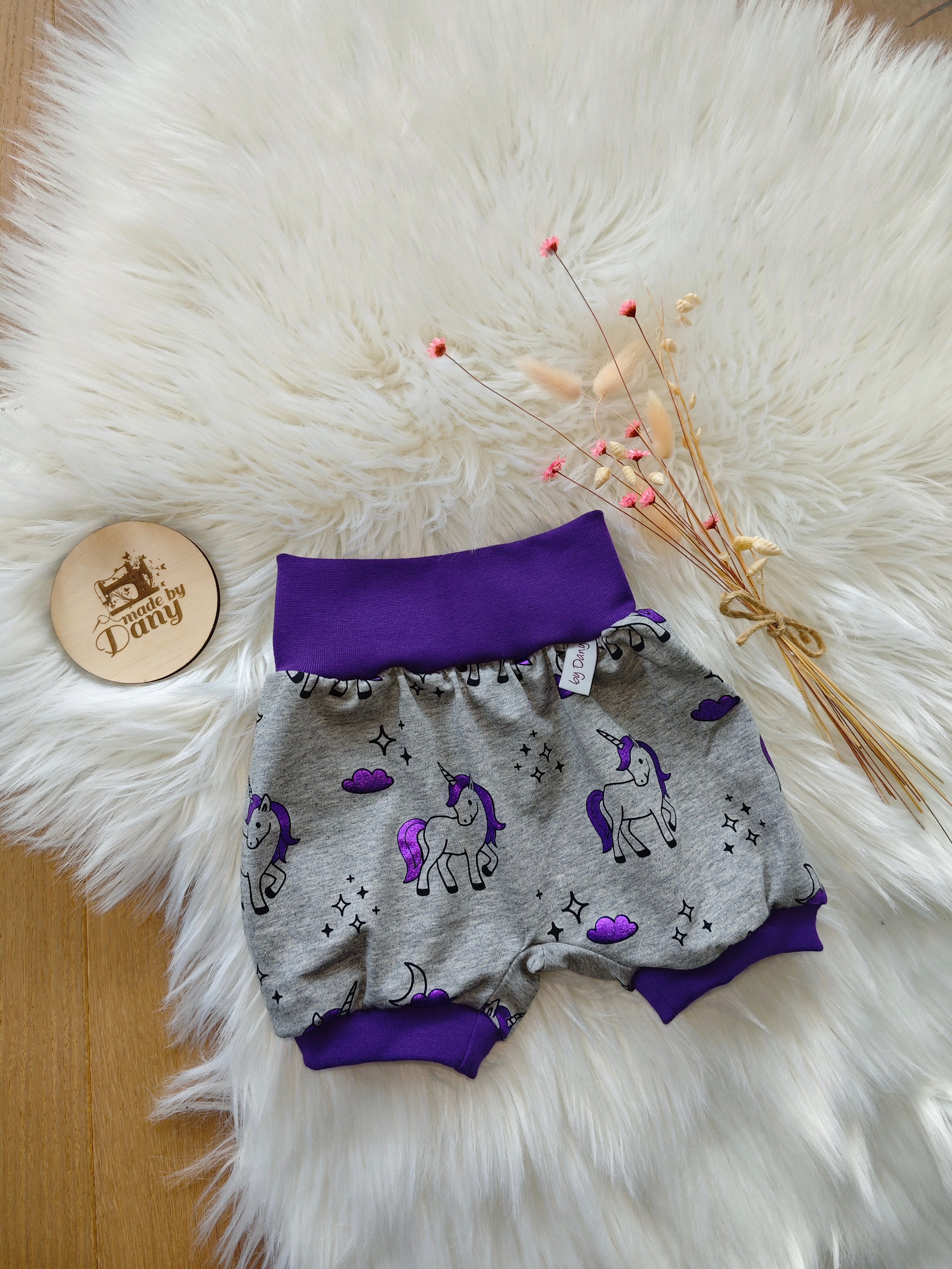 Pumphosen Kurz glanz Einhorn lila 80/92