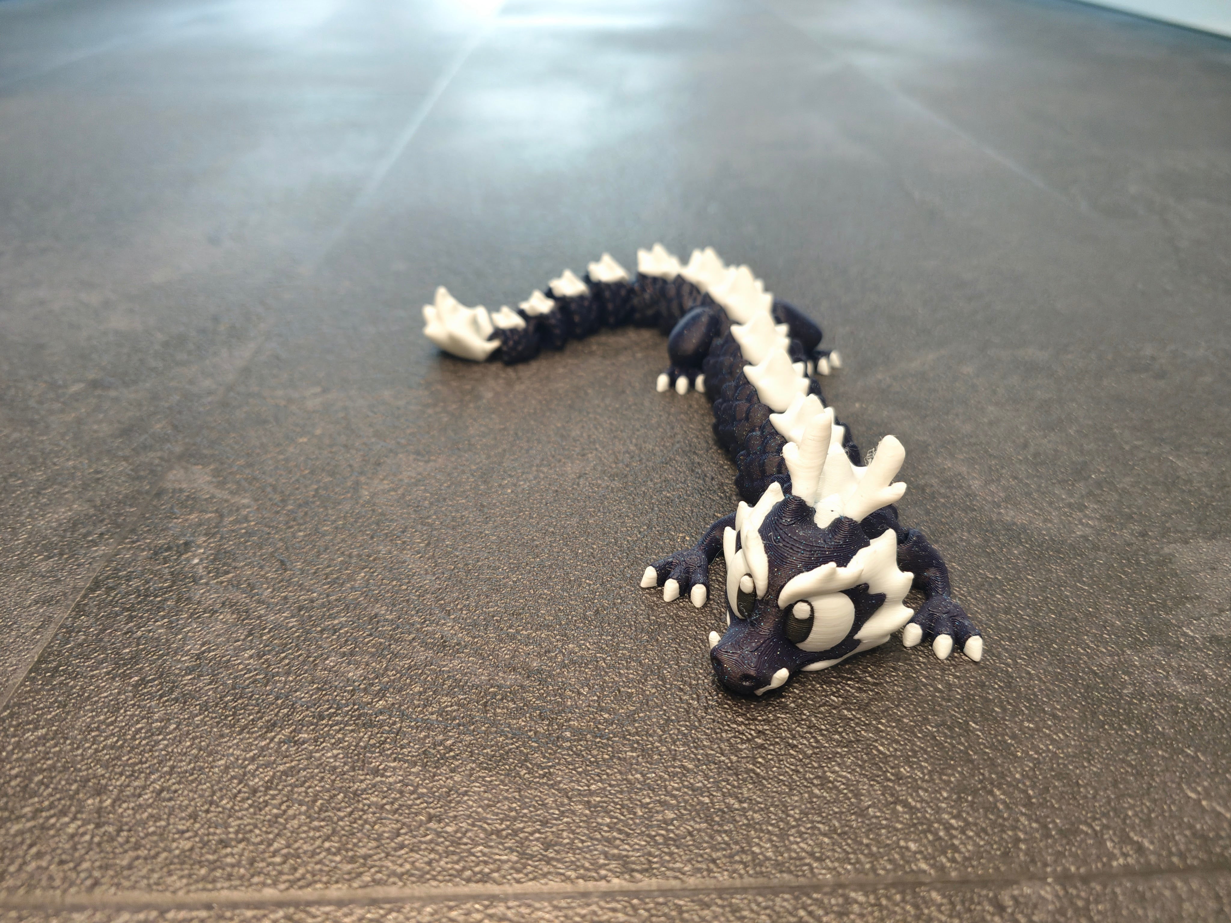 Long Drache Galaxy Dark blue glitzer