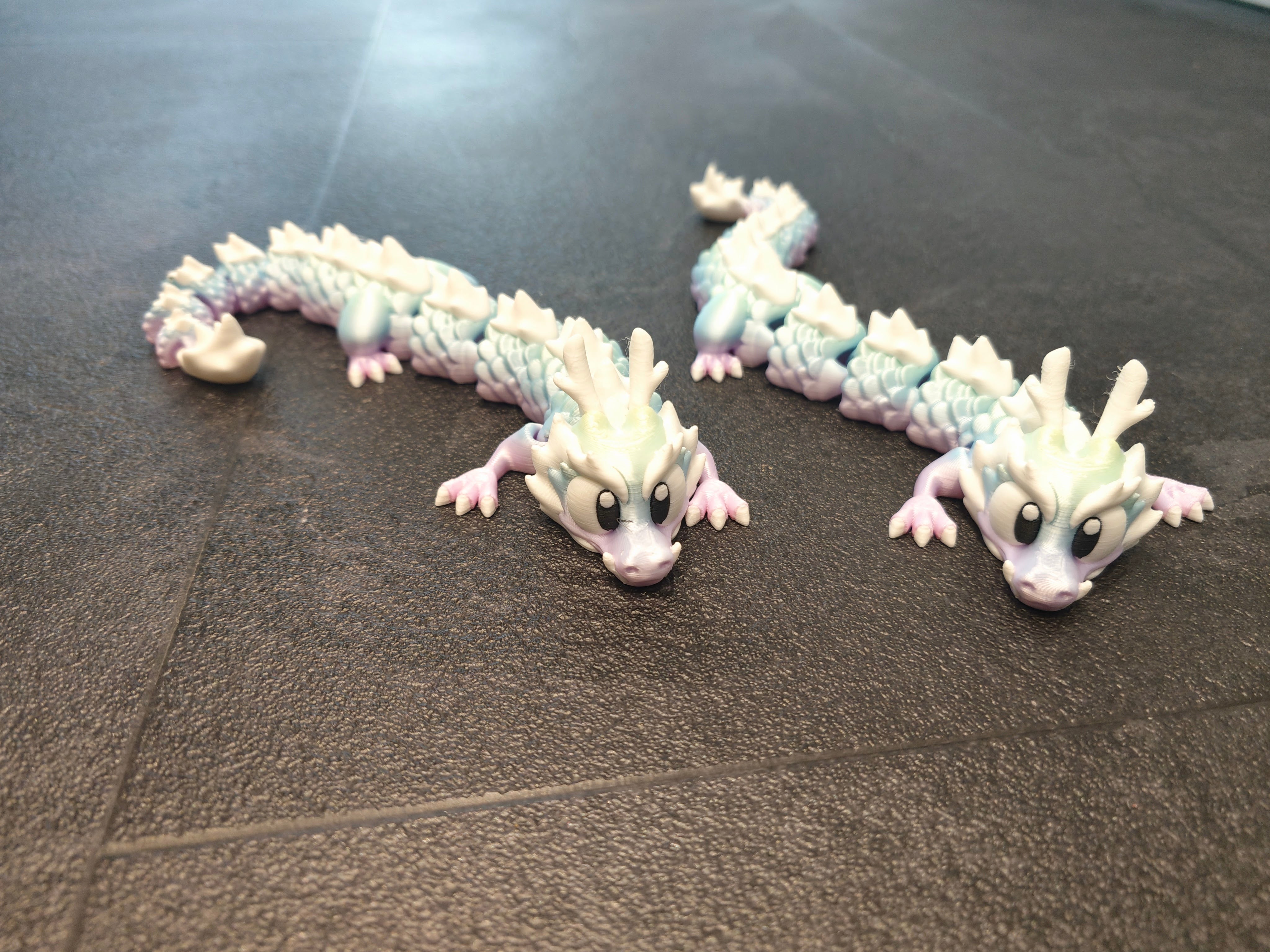 Long Drache rosa, violett, grün