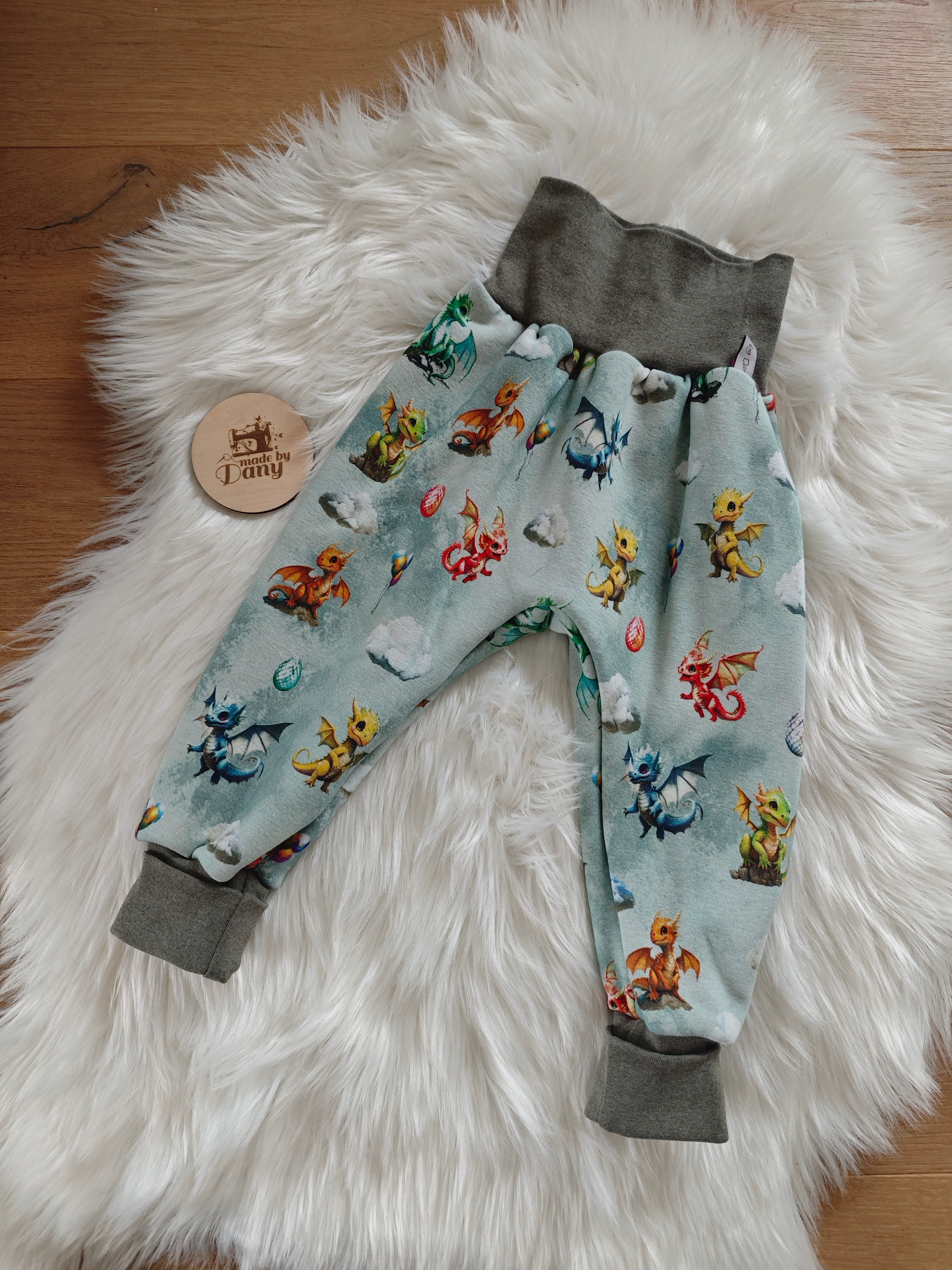 Pumphose lang Drachen auf mint 98/104