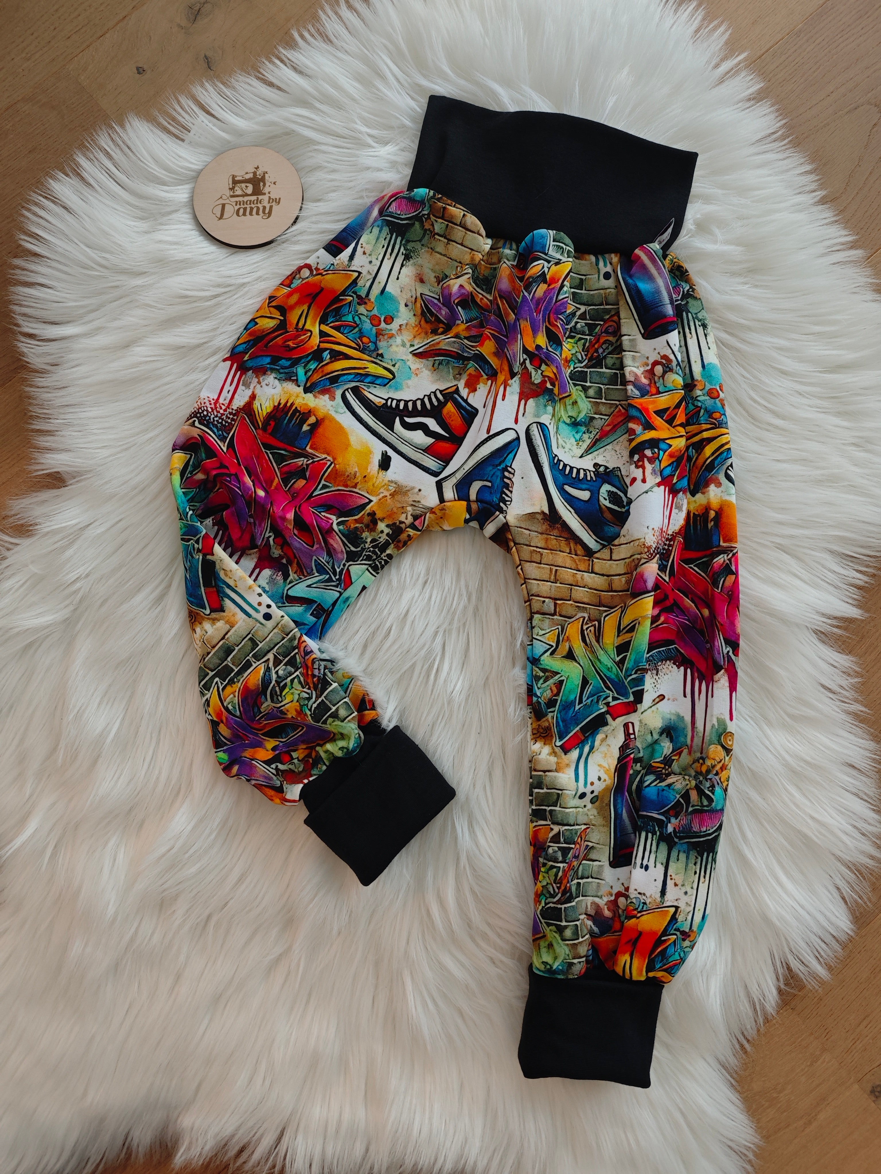 Pumphosen lang Graffiti Schuhe Cap 122