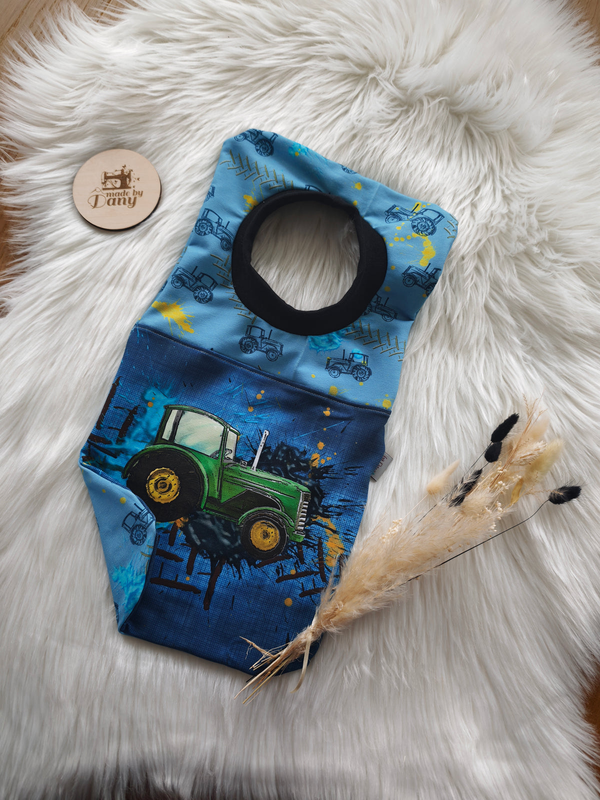 Schlupflätzchen Traktor grün