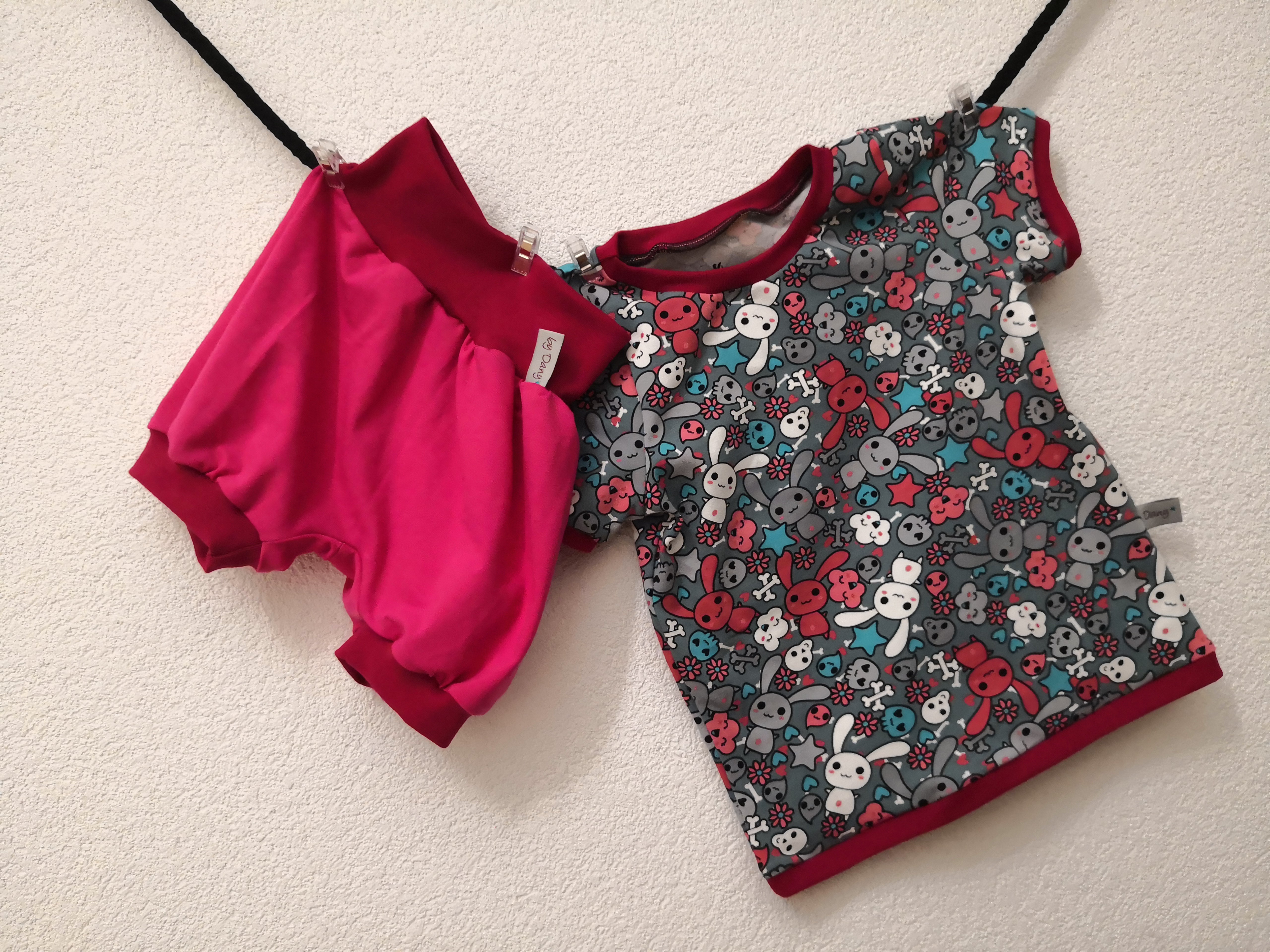 Set Totenkopf Hase grau/pink 1x Pumphose kurz (80/92) & 1x T-Shirt (86)