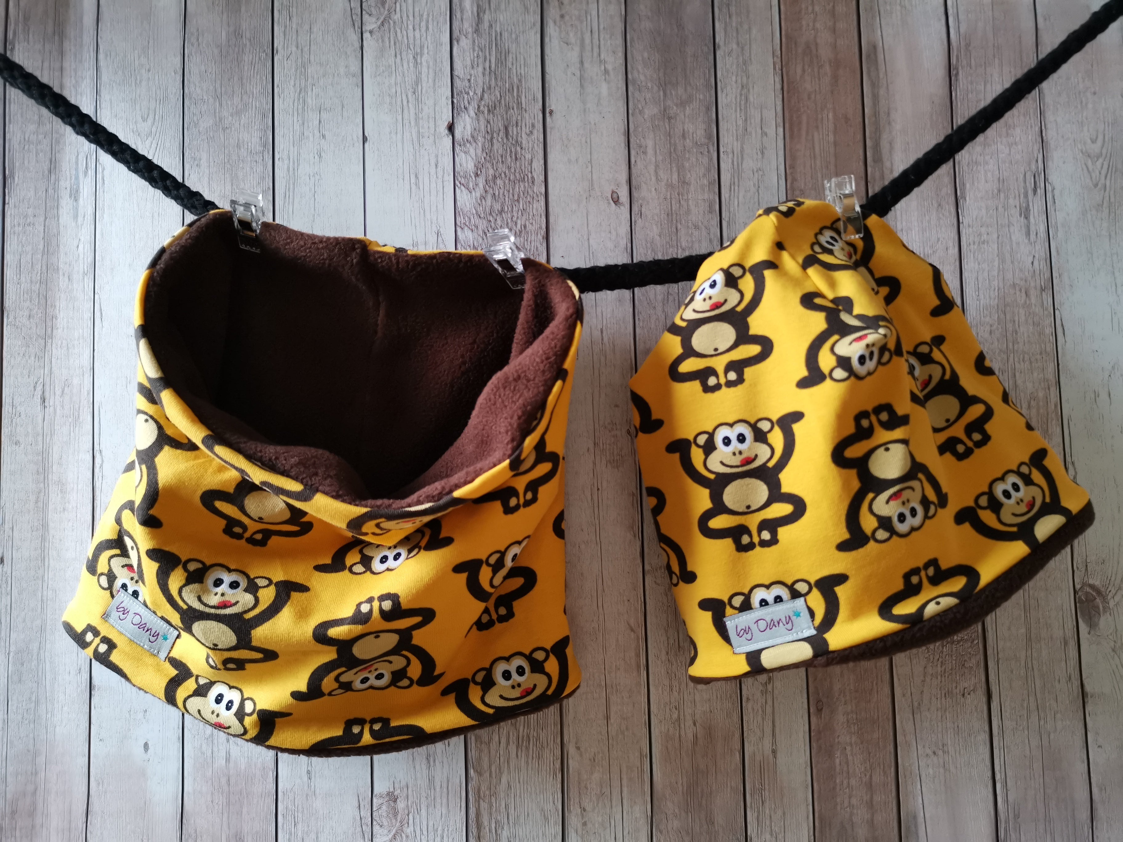 Mütze & Loop Affe gelb Loop ca. 46cm / Mütze ca. 44-46 cm