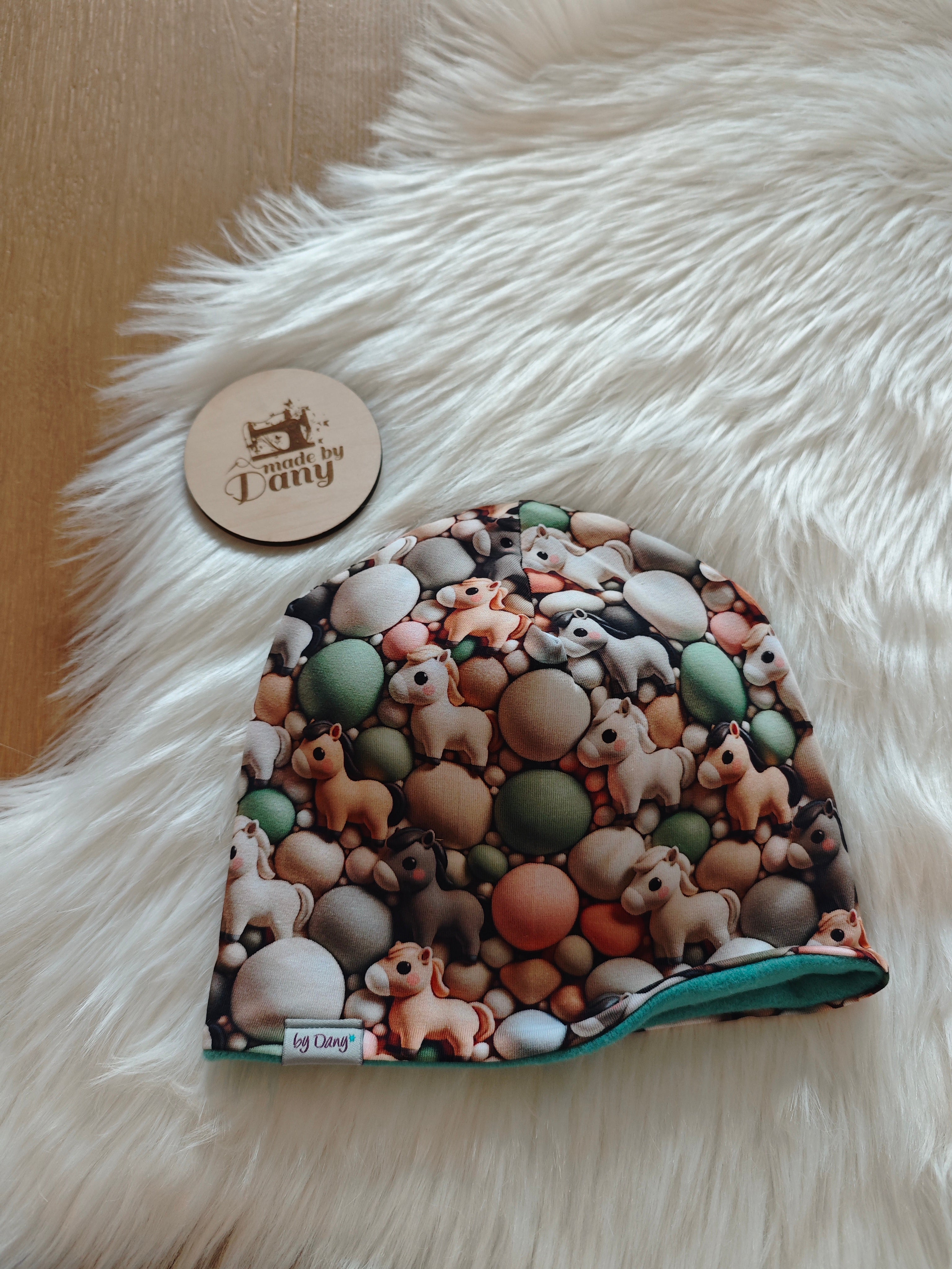 Beanie innen gefüttert Pferde im Bällenbad ca. 50-52 cm