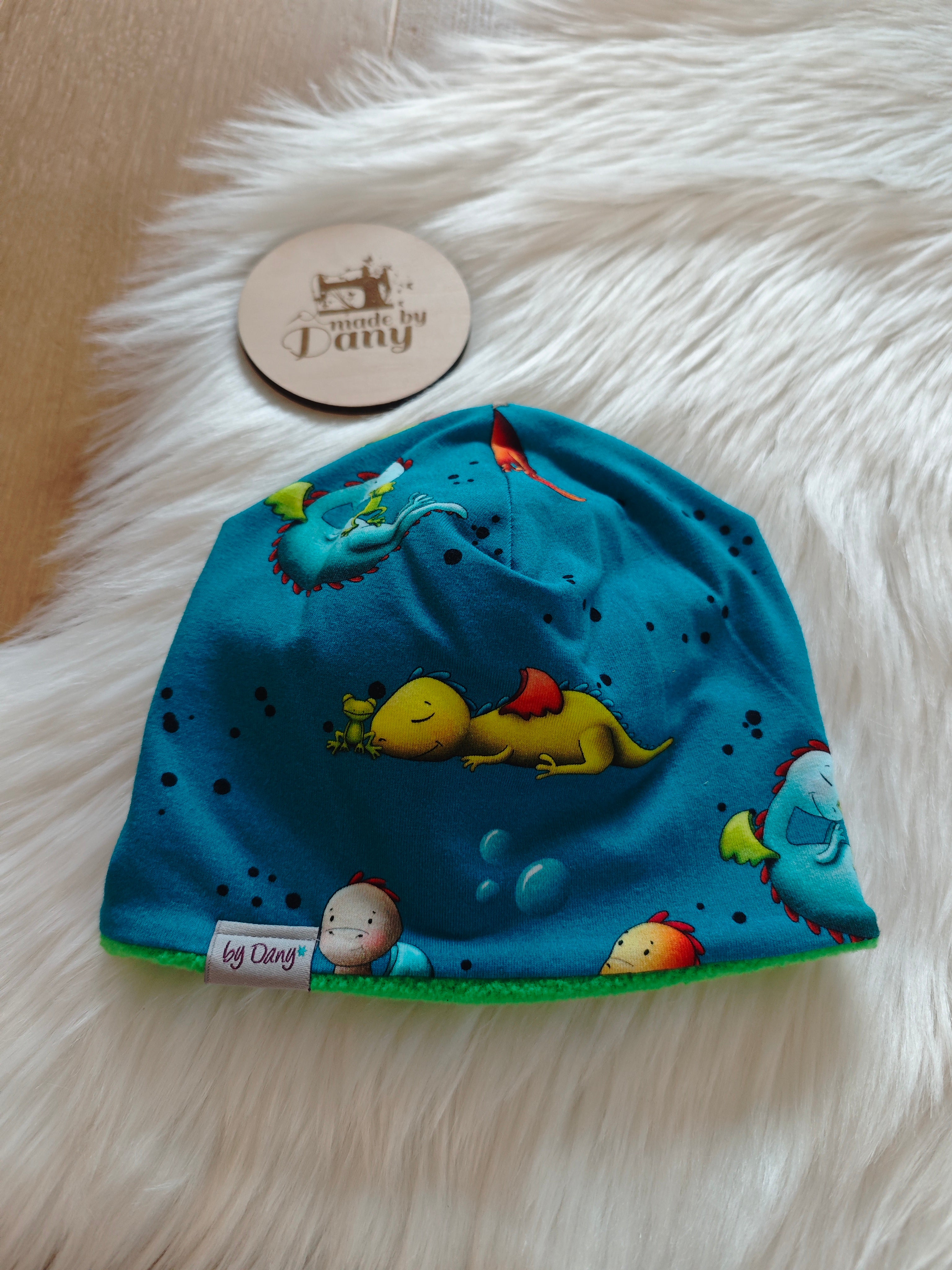 Beanie innen gefüttert süsser Drache petrol ca. 43-45 cm