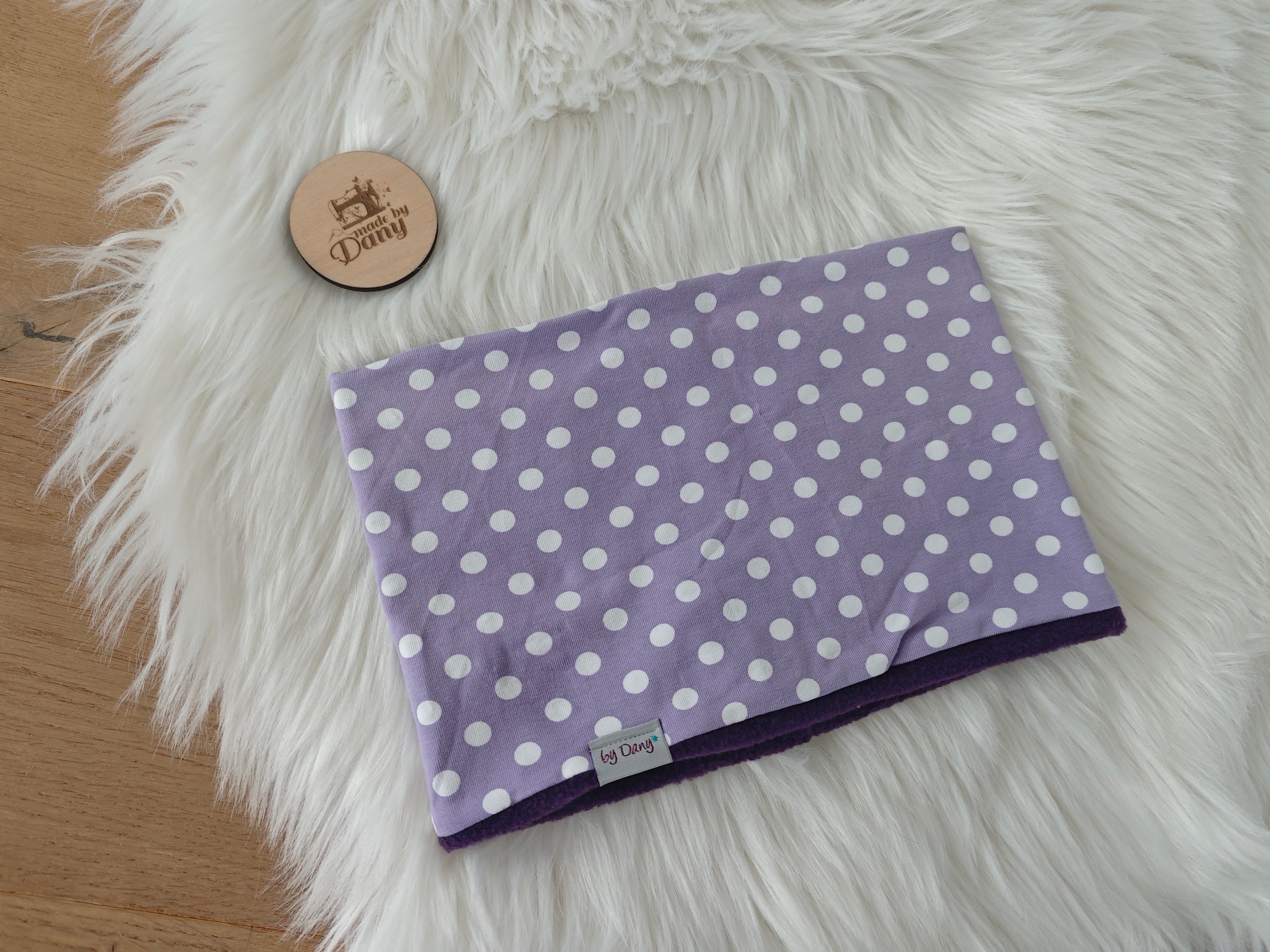 Loop innen gefüttert weisse Punkte auf lila ca. 52 cm