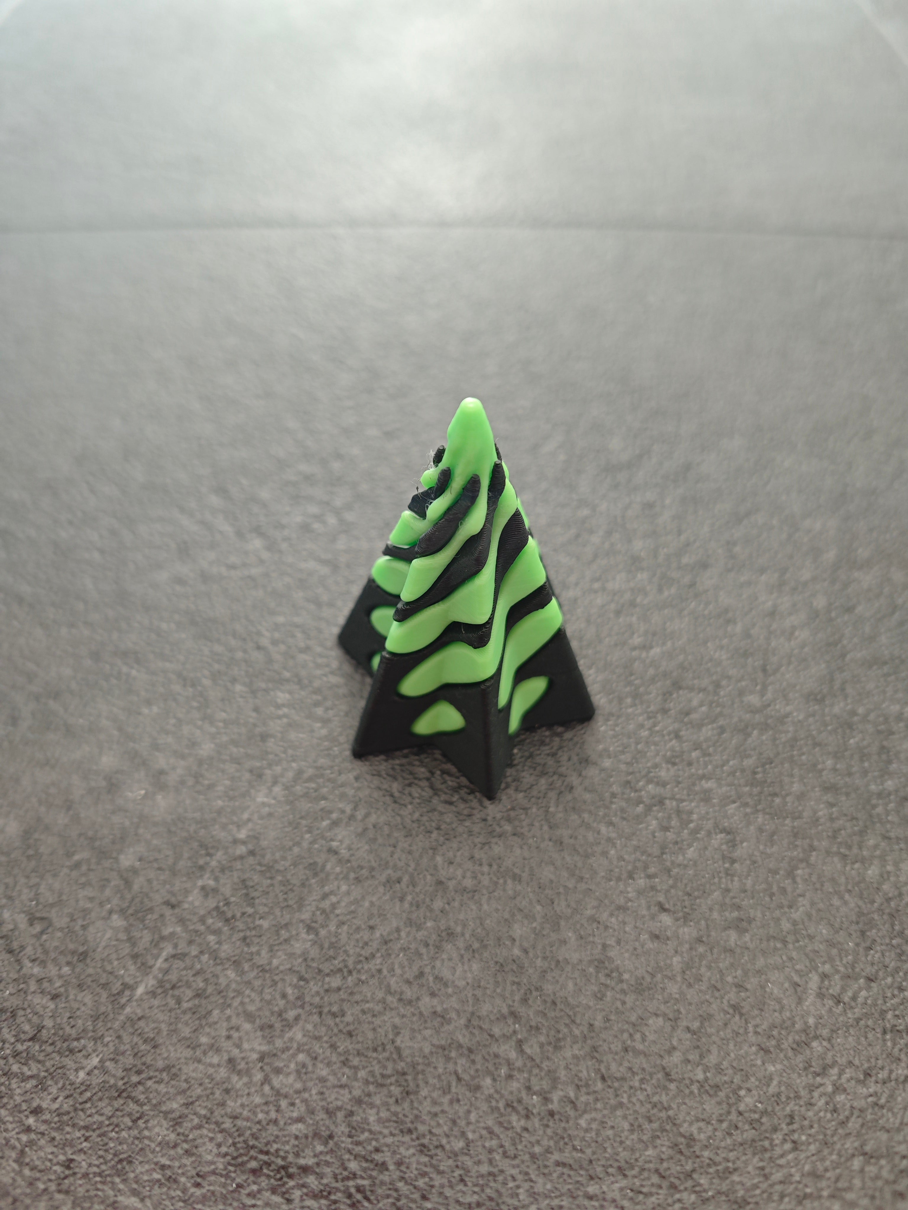 Unmöglicher Stern schwarz, grün