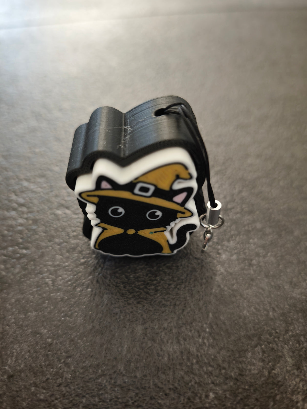 Clicker Katze mit Umhang